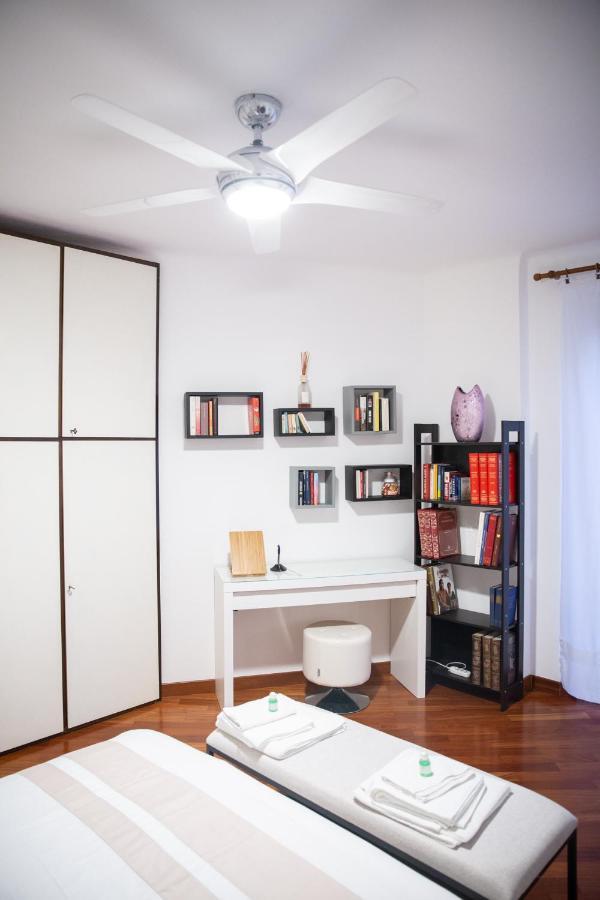 Sweet House Corso Genova Apartment Milan Bagian luar foto