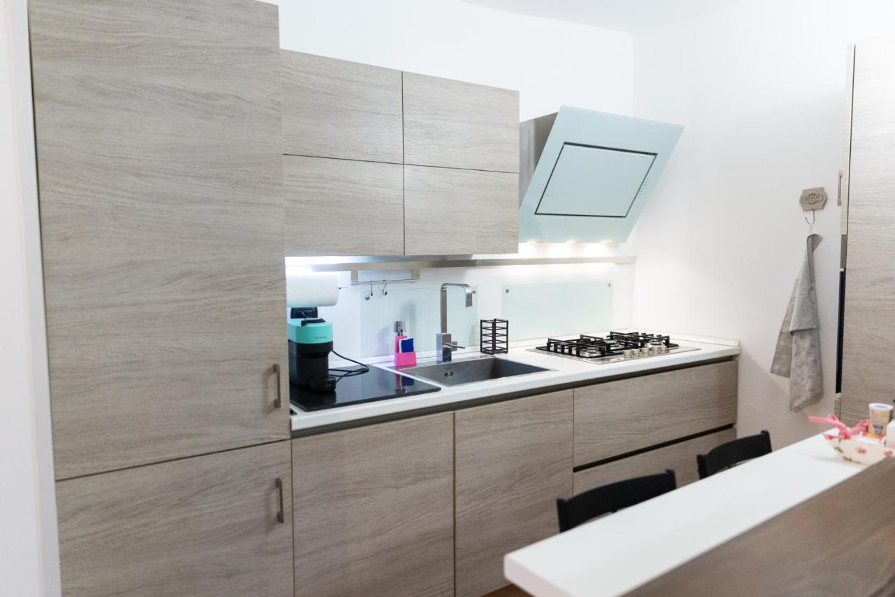 Sweet House Corso Genova Apartment Milan Bagian luar foto
